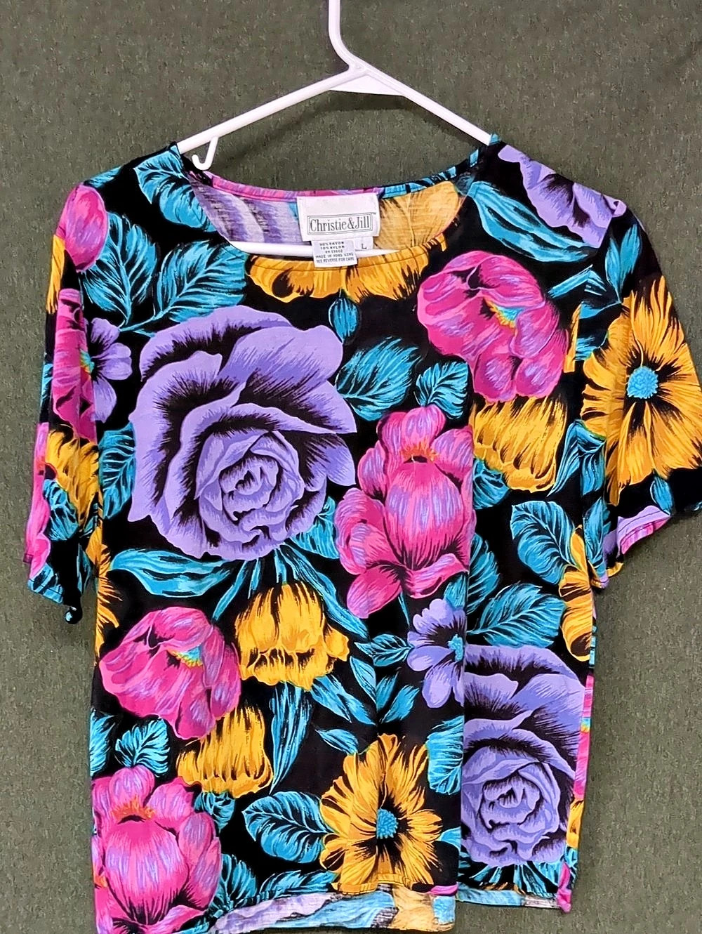 Vintage Christie & Jill Floral Short Sleeve Top in Black & Purple Large